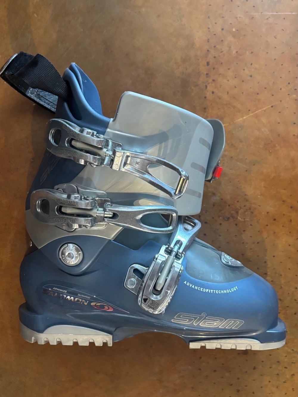 Salomon Women’s Ski Boots Size 24.5 – Blue/Silver
